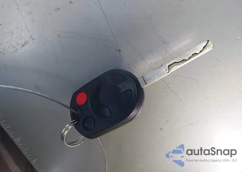 2016 Ford Focus Se z USA, uszkodzony, nr VIN 1FADP3K26GL39548